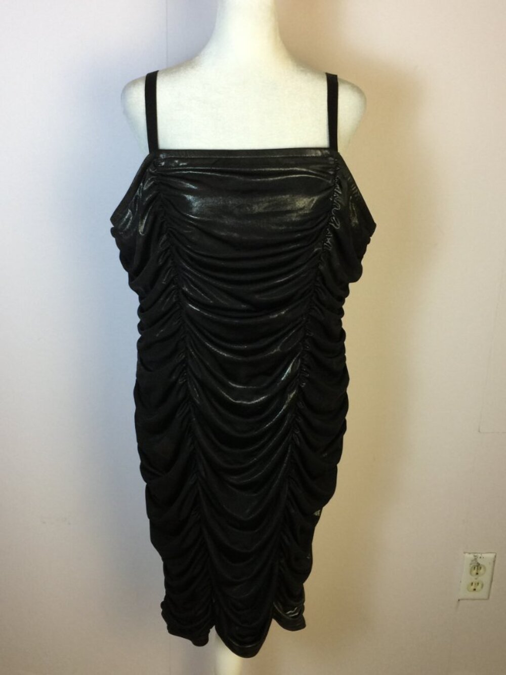 Torrid Bodycon Mini Dress Size 1X Womans Plus Black Ruched Square Neck Strappy